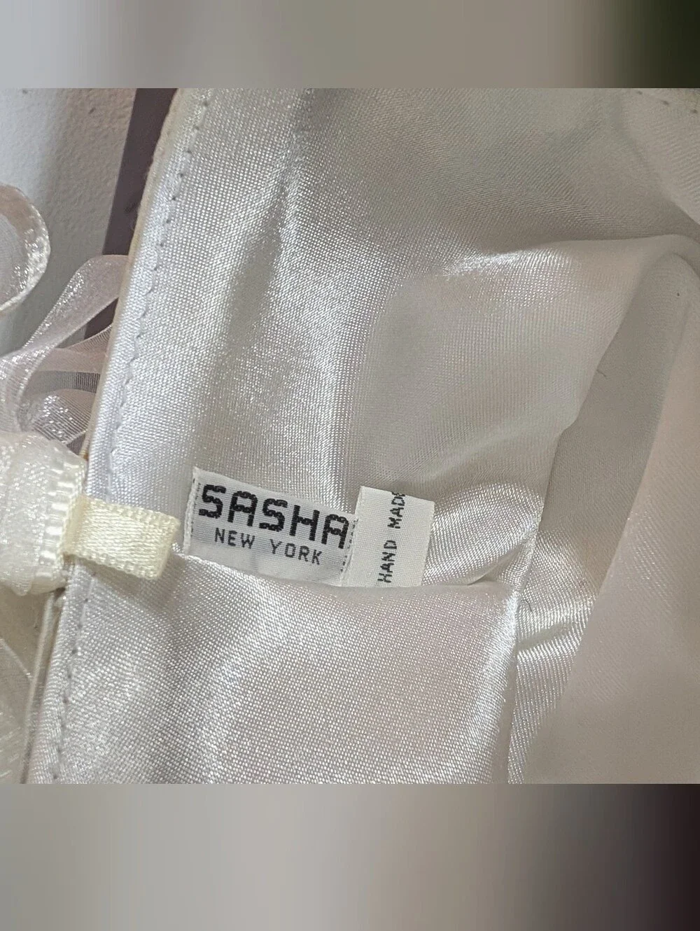 Flower Girl Bridal Basket Silky Rose Ribbons Two Piece Zipper Satin By Sasha NY